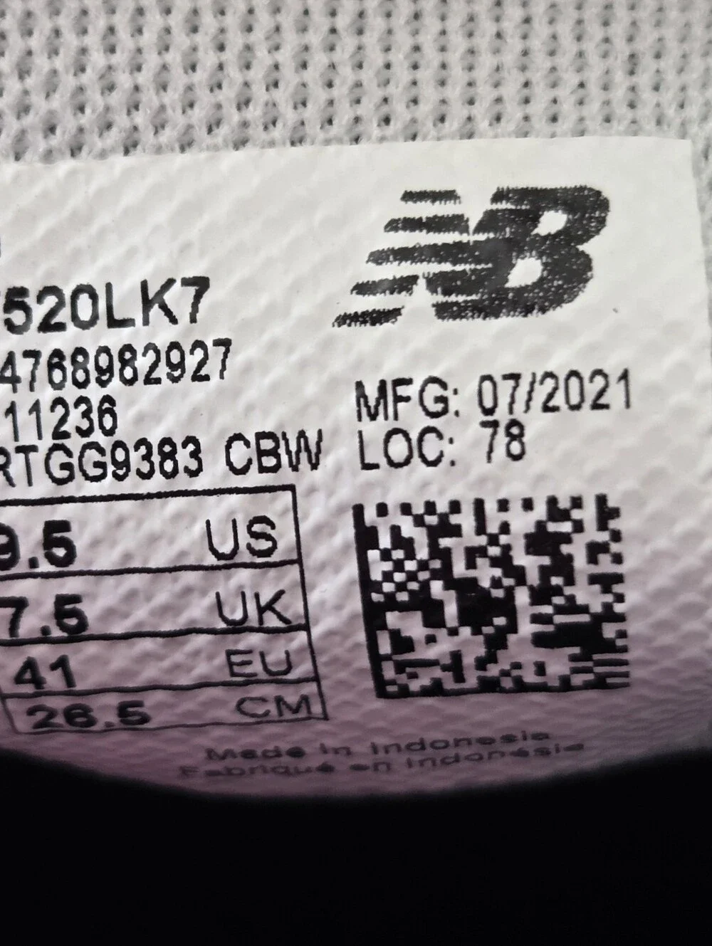 New Balance Women's 520 V7 Running Shoes Size 9.5 D  W520LK7 Black & White